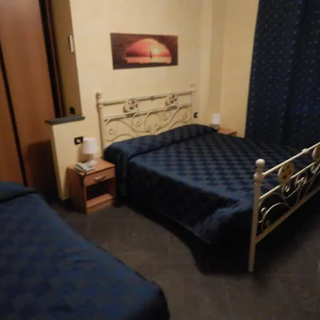 Massimo Hotel *