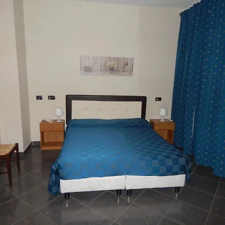 Massimo * Лоано